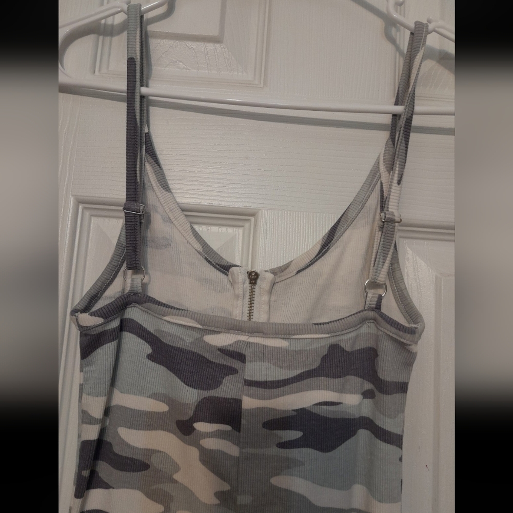 Guess romper - Picture 4 of 6